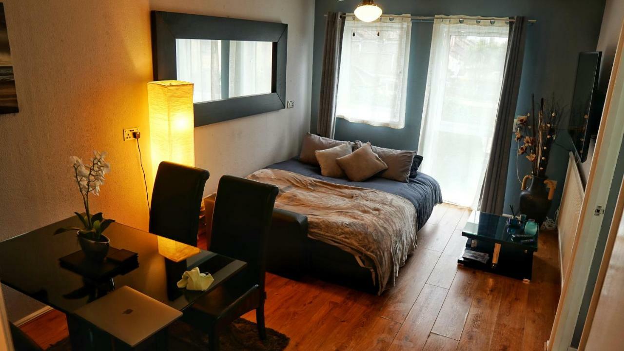 North London Apartment - エドモントン エクステリア 写真
